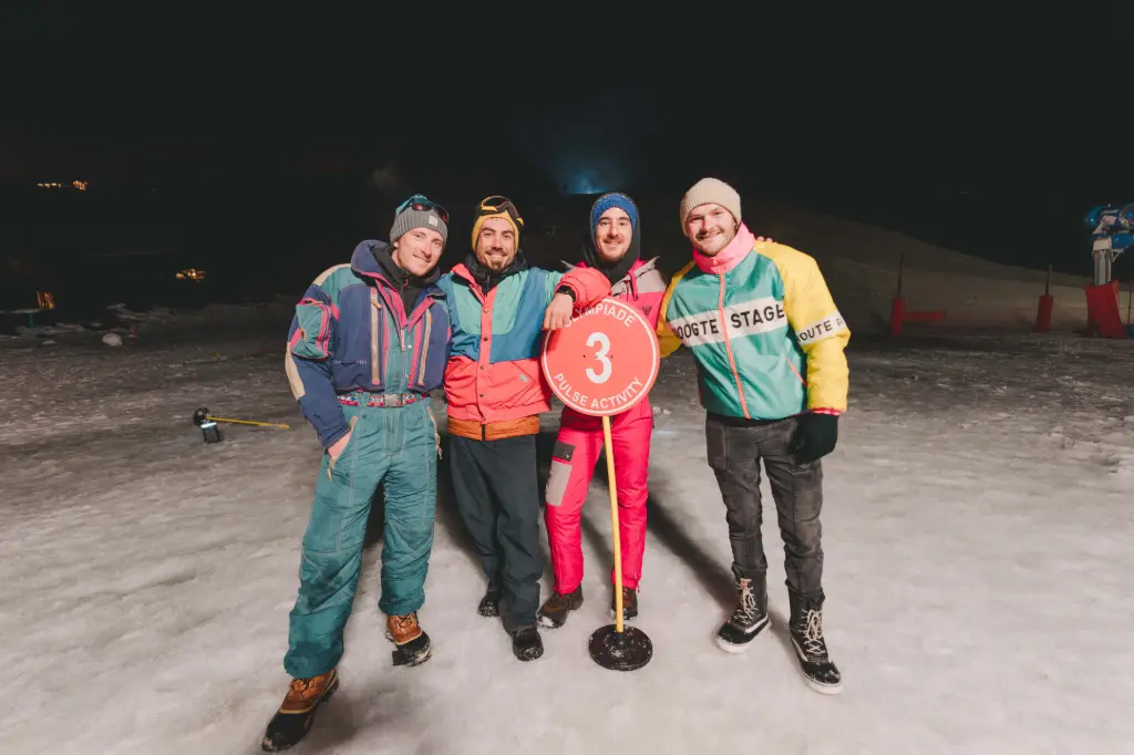 OLYMPIADE DÉCALÉE - Les Bronzés font du Ski